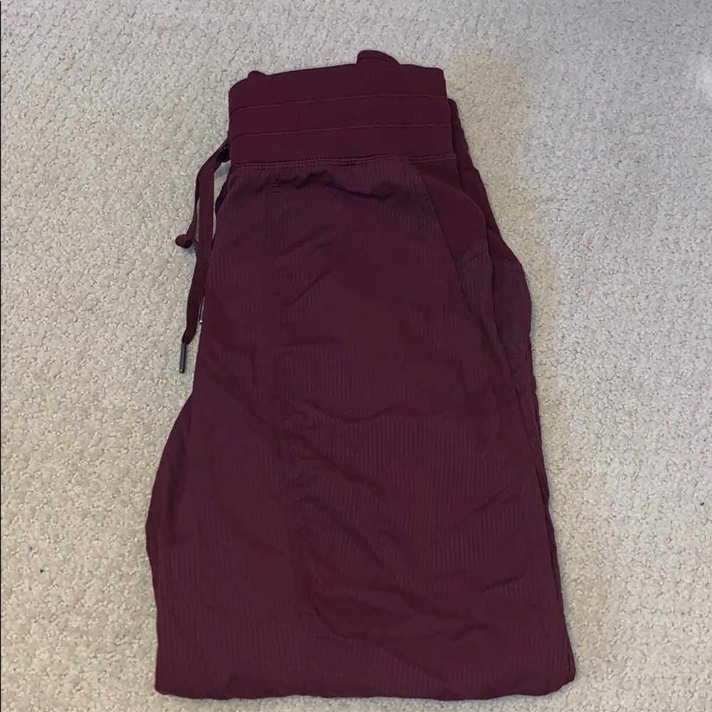 Lululemon dance studio joggers size 8